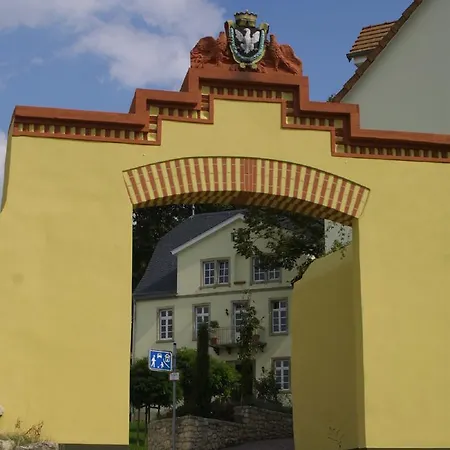 Hotel Schloss 3*